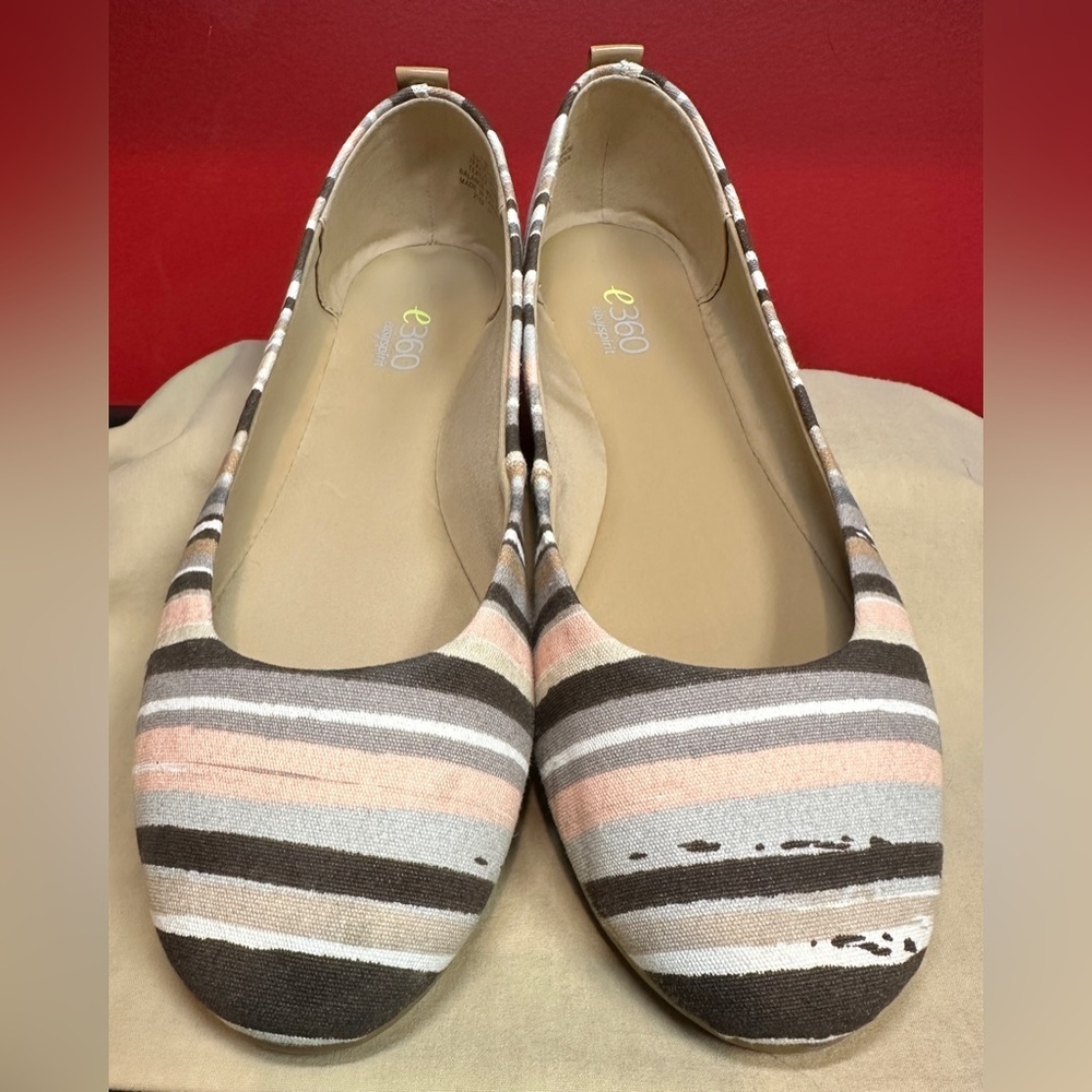 E360 Easy Spirit Canvas Flats Stripe Design Brown, Pink, White Women’s Size 7.5M